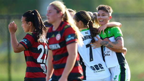 Wanderers suffer A-League thumping at the hands of Canberra