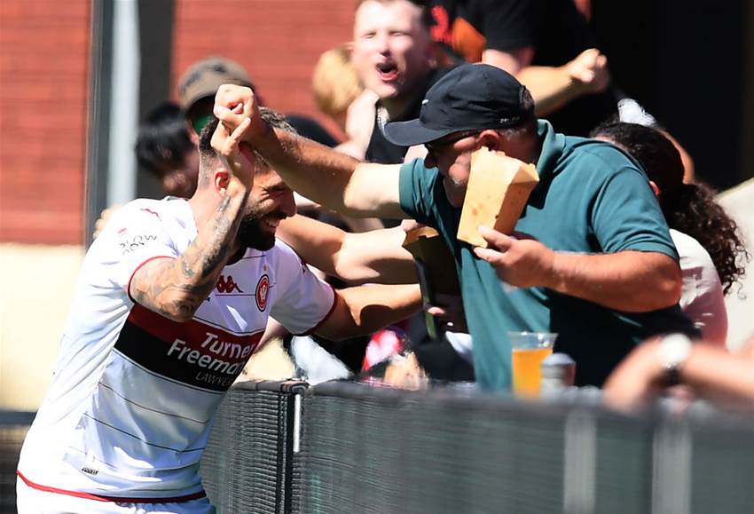Red-hot Borrello leads Wanderers' ALM finals charge Red-hot Borrello leads Wanderers' ALM finals charge