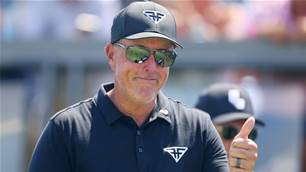 Mickelson reveals gambling addiction was like a ‘hurricane’
