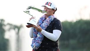 Angel Yin wins in Shanghai for first LPGA title