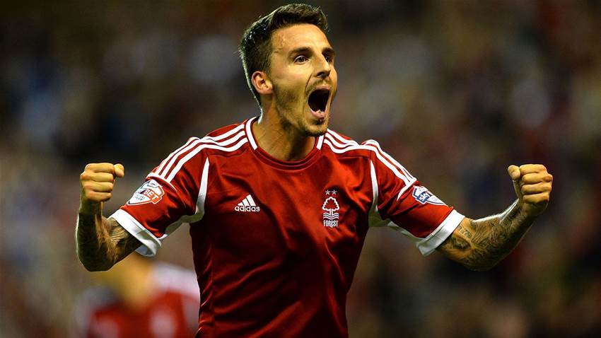 Macarthur sign English striker Macarthur sign English striker