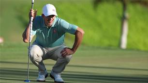Scott in contention as Noren leads in Bermuda