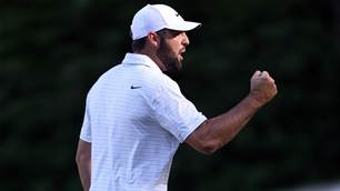 Scheffler clinches Masters third round lead