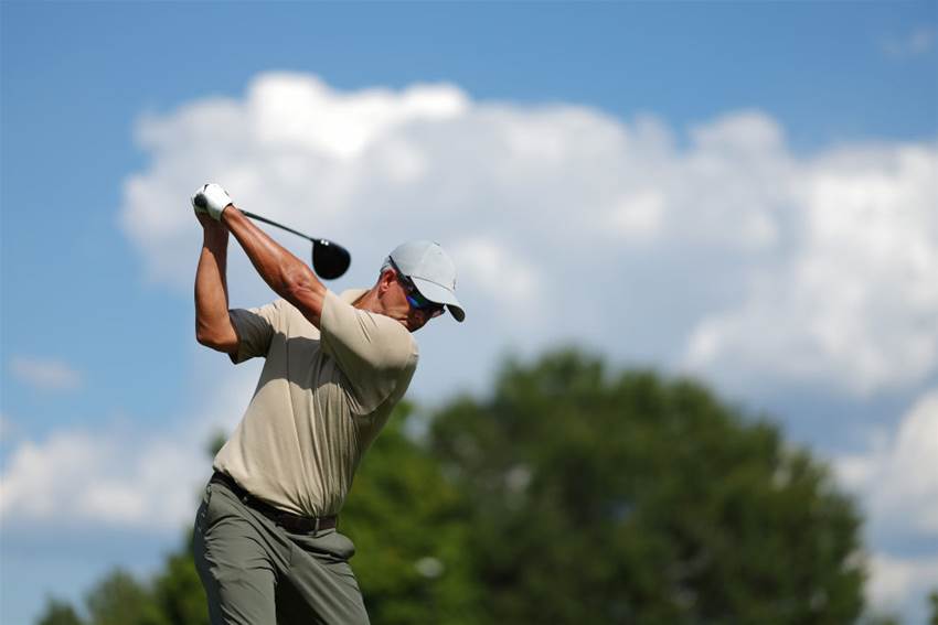 Adam Scott sizzles, but it's the Scottie Scheffler show Adam Scott sizzles, but it's the Scottie Scheffler show