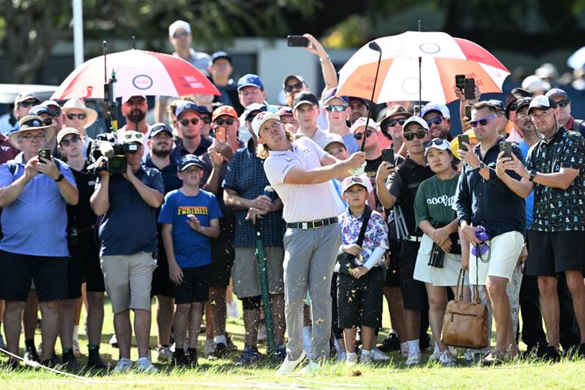 Smith, Leishman duel but Elvis still in the building Smith, Leishman duel but Elvis still in the building