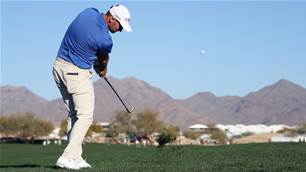 Clark tops leaderboard with flawless round in Phoenix