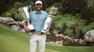 Golf's No.1 storms home for fifth title of the year
