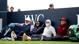 Cam's return to St Andrews delayed by wretched weather