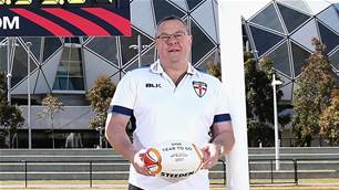 Schofield attacks Meninga, Aussie fans