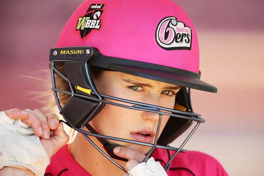 Ellyse Perry re-signs with Sydney Sixers