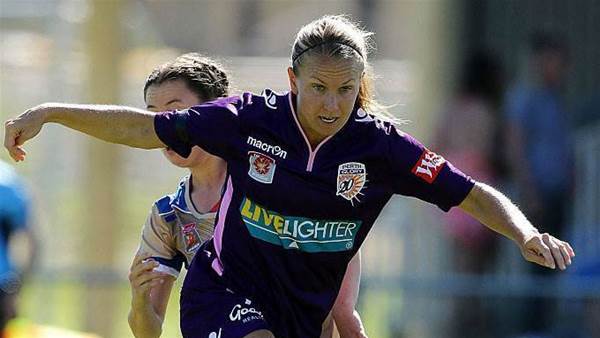 Perth Glory welcome back 'workaholic' midfielder