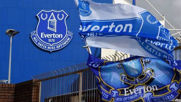 Aussie signs pro deal with Everton