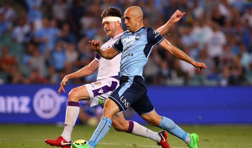 Mierzejewski wins PFA Player of the Month Mierzejewski wins PFA Player of the Month