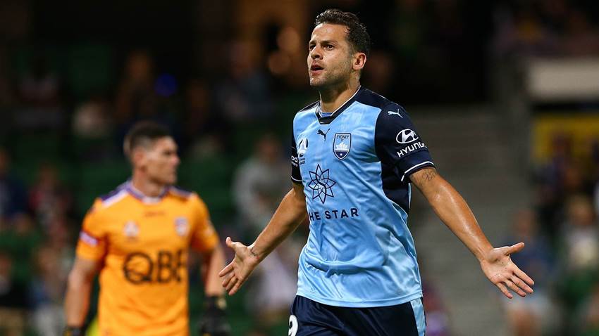 Glory on a plate as Sydney FC go back-to-back Glory on a plate as Sydney FC go back-to-back