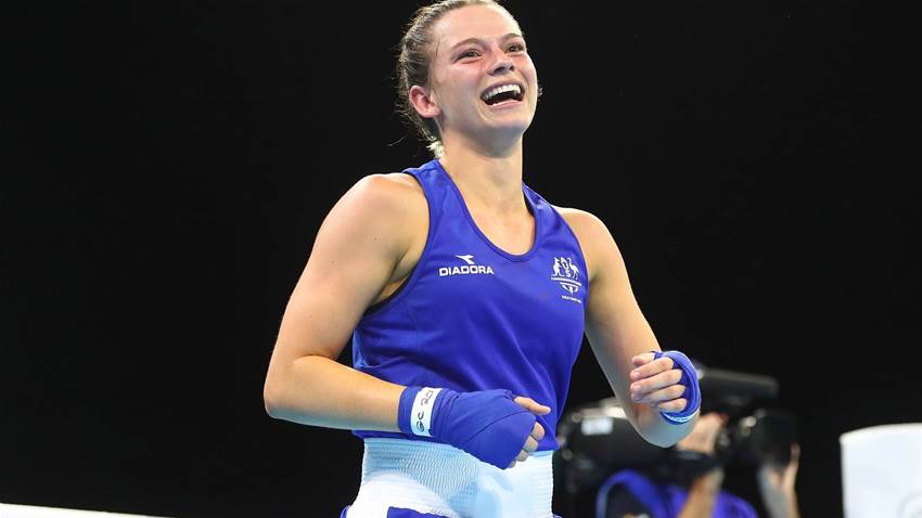 Nicolson dedicates gold to her brothers