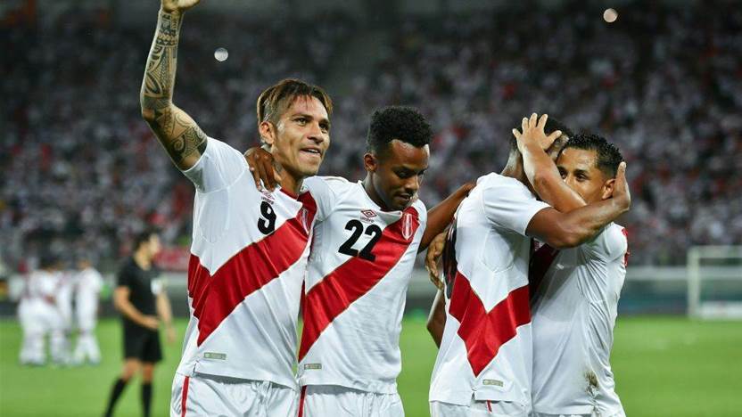 Striker Guerrero included in Peru's final World Cup squad
