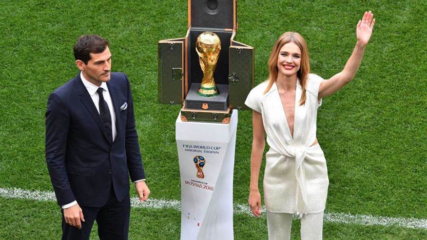 Russian model Vodianova, Germany legend Lahm to present World Cup trophy ahead of final