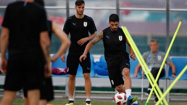 Uruguay&#8217;s Suarez not worried about Sochi sizzler