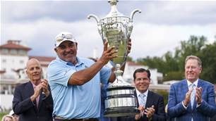 From jail to history: Cabrera wins two majors in a week
