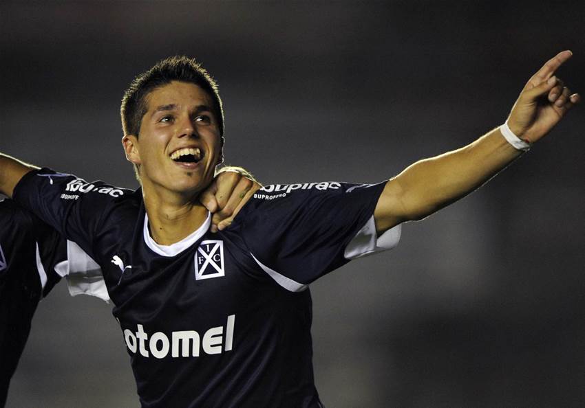 Argentinian star joins Jets Argentinian star joins Jets