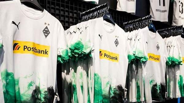 M&#246;nchengladbach's eye-catching home jersey for the 2019/20 season revealed!