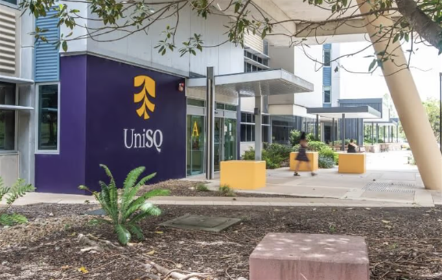 University of Southern Queensland switches hypervisor software