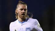 Sydney FC re-sign 'one of the best midfielders in the country'