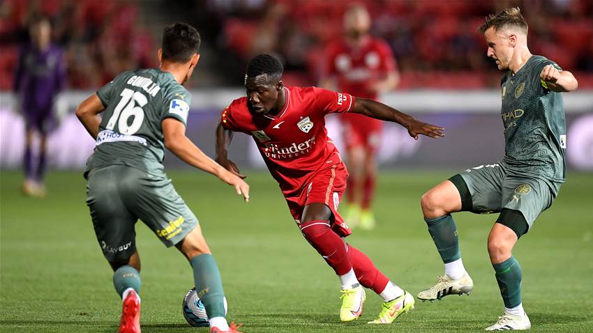 Fifteen-year-old sparks Reds' A-League Men heist Fifteen-year-old sparks Reds' A-League Men heist