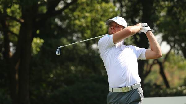 AAC: Late birdies preserve Aussie Windred&#8217;s lead