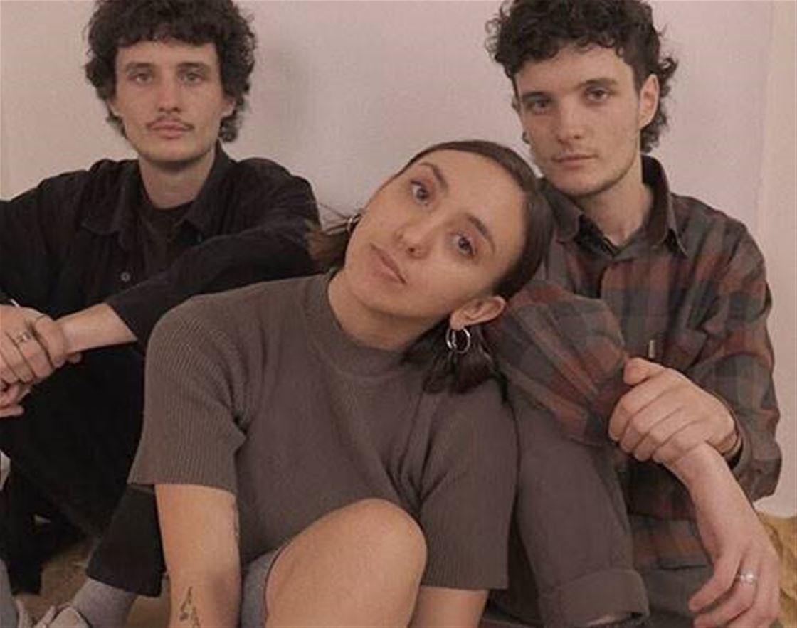 premiere: alice skye returns with “grand ideas” premiere: alice skye returns with “grand ideas”