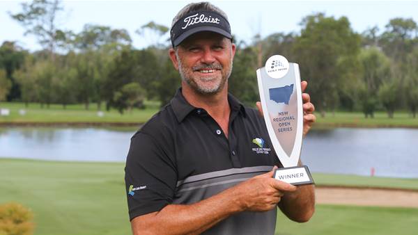 Stolz winds back the clock for South Coast Open win