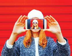 3 Beauty Apps You Need To Try