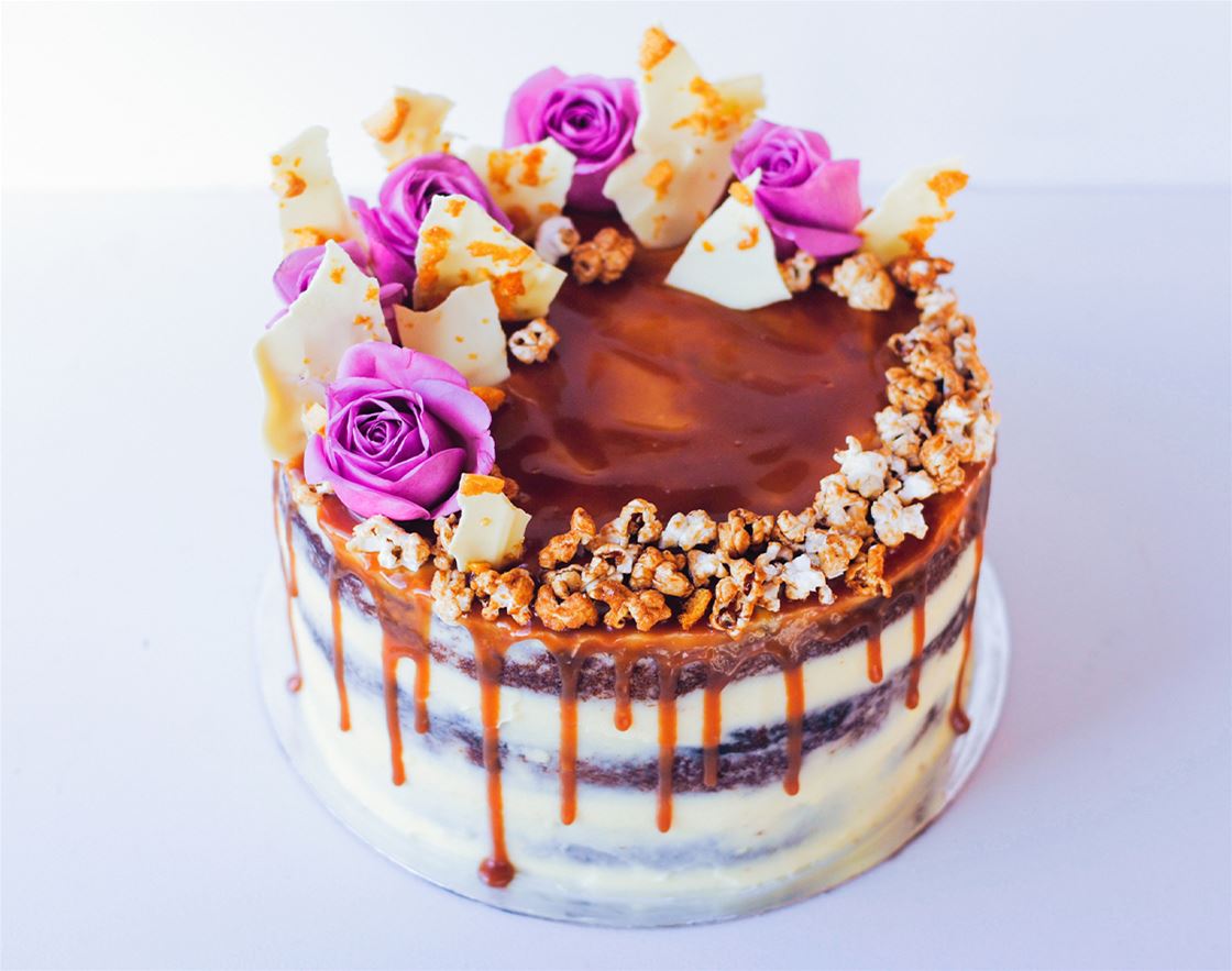 banana cake with caramel sauce banana cake with caramel sauce