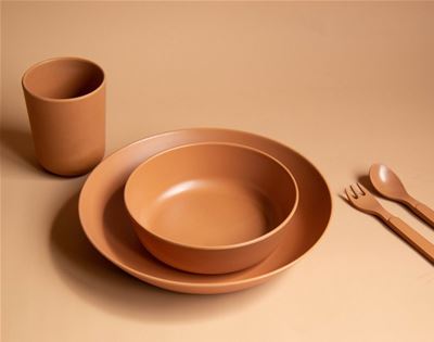 eco-friendly dinnerware for kids