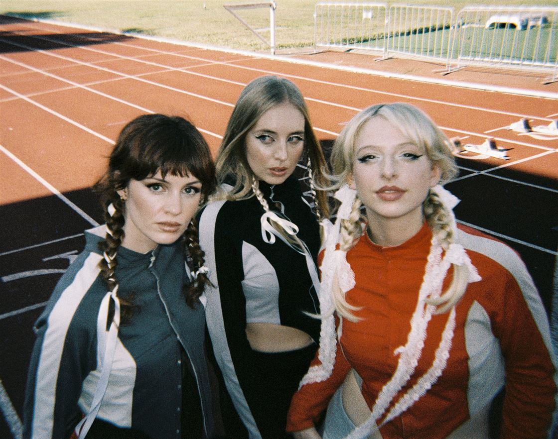 tunesday – this or that with blusher tunesday – this or that with blusher