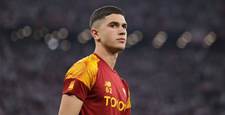 Roma and out: Want-away Aussie gun hunts EPL move