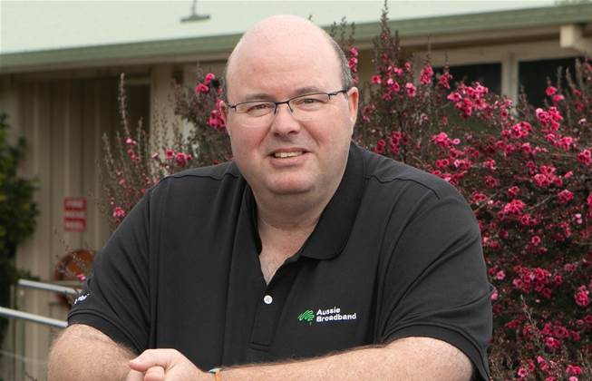 Aussie Broadband says some customers are switching providers to get high-speed NBN discounts