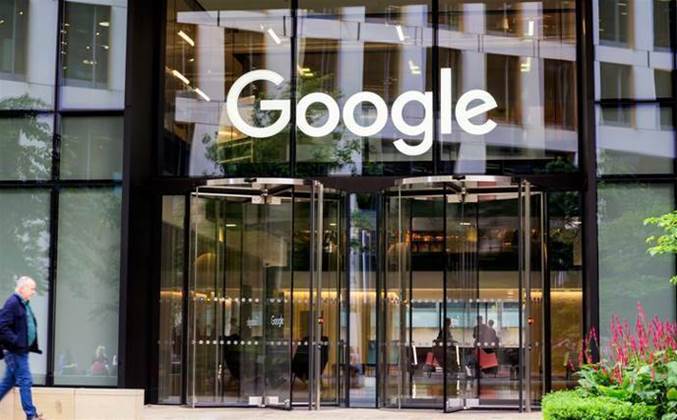 Google questioned over reports of massive device tracking database