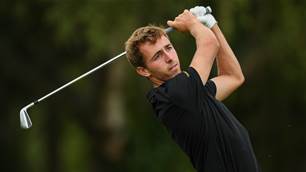 Top amateur Puig turns pro ahead of LIV Chicago