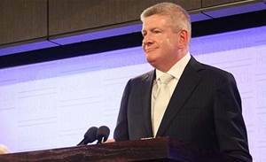 Fifield stands by stalled NBN HFC network