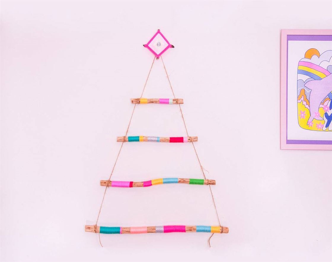 frankie exclusive diy: hanging christmas tree frankie exclusive diy: hanging christmas tree
