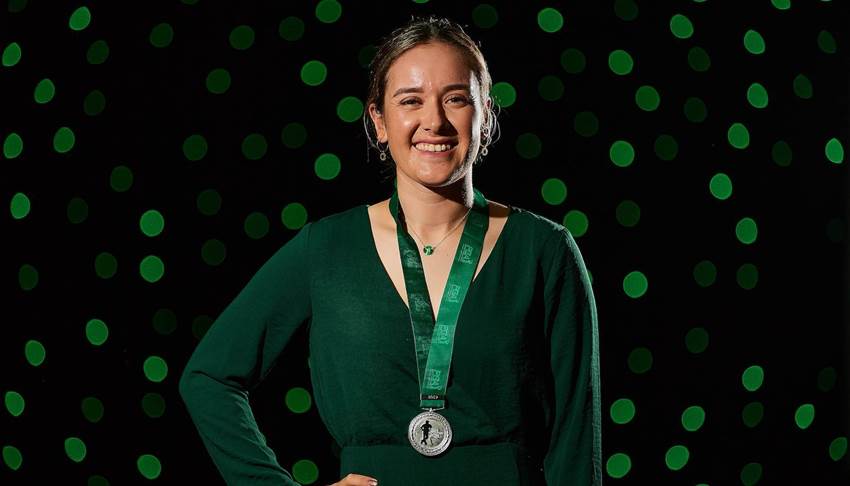 Hannah Green wins the Greg Norman Medal Hannah Green wins the Greg Norman Medal