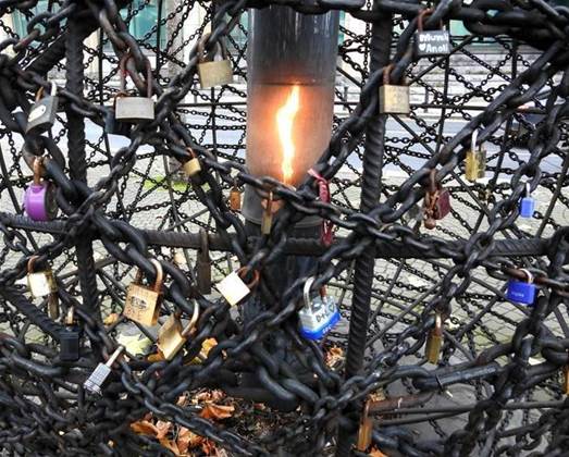 Amnesty faults electric vehicle batteries as carbon intensive