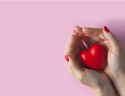 This Is What a Heart Attack Feels Like—And What to Do Next