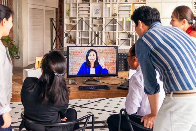 Zoom suspends new free user registrations in China