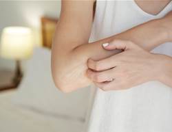 The Real Reason You Cannot Stop Itching (And When to Worry)