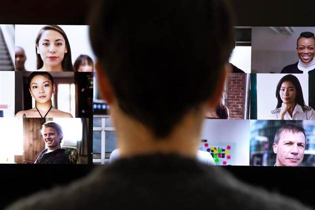 Zoom plans to roll out strong encryption for paying customers