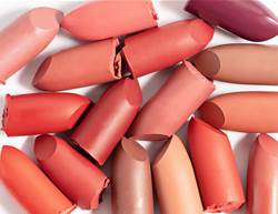 Find Your Perfect Nude in Seconds With This Lip Pinch Trick