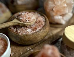 Sip or Skip? Pink Salt for Slimming