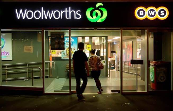 Woolworths reveals its online delivery battle plan ahead of lockdown